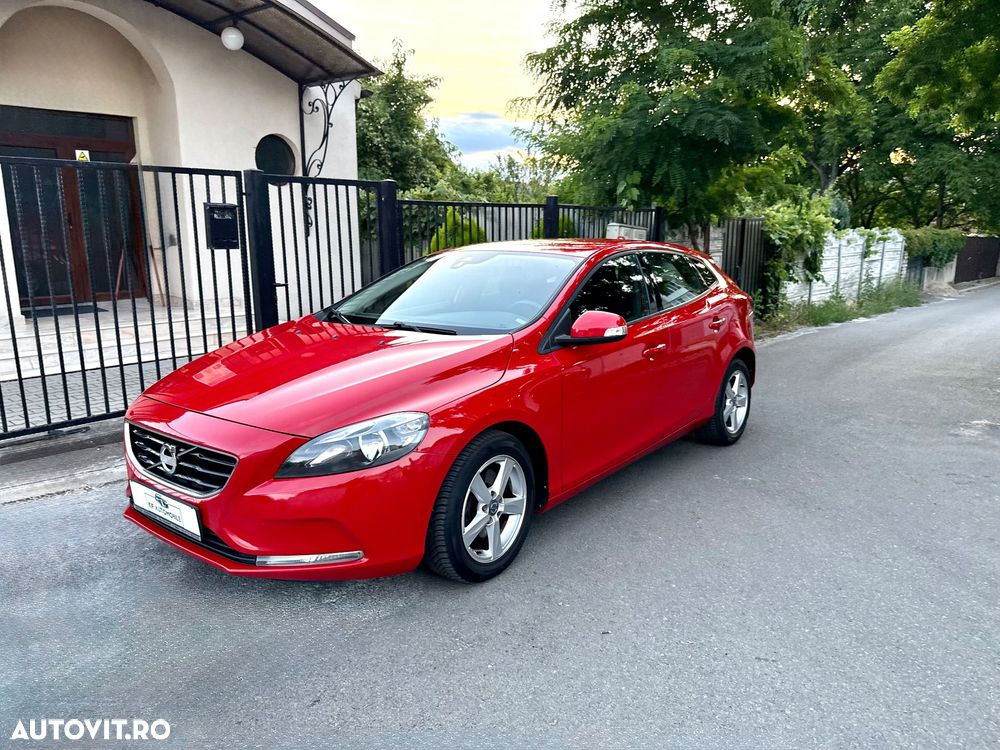 Volvo V40 T2 Momentum - 36