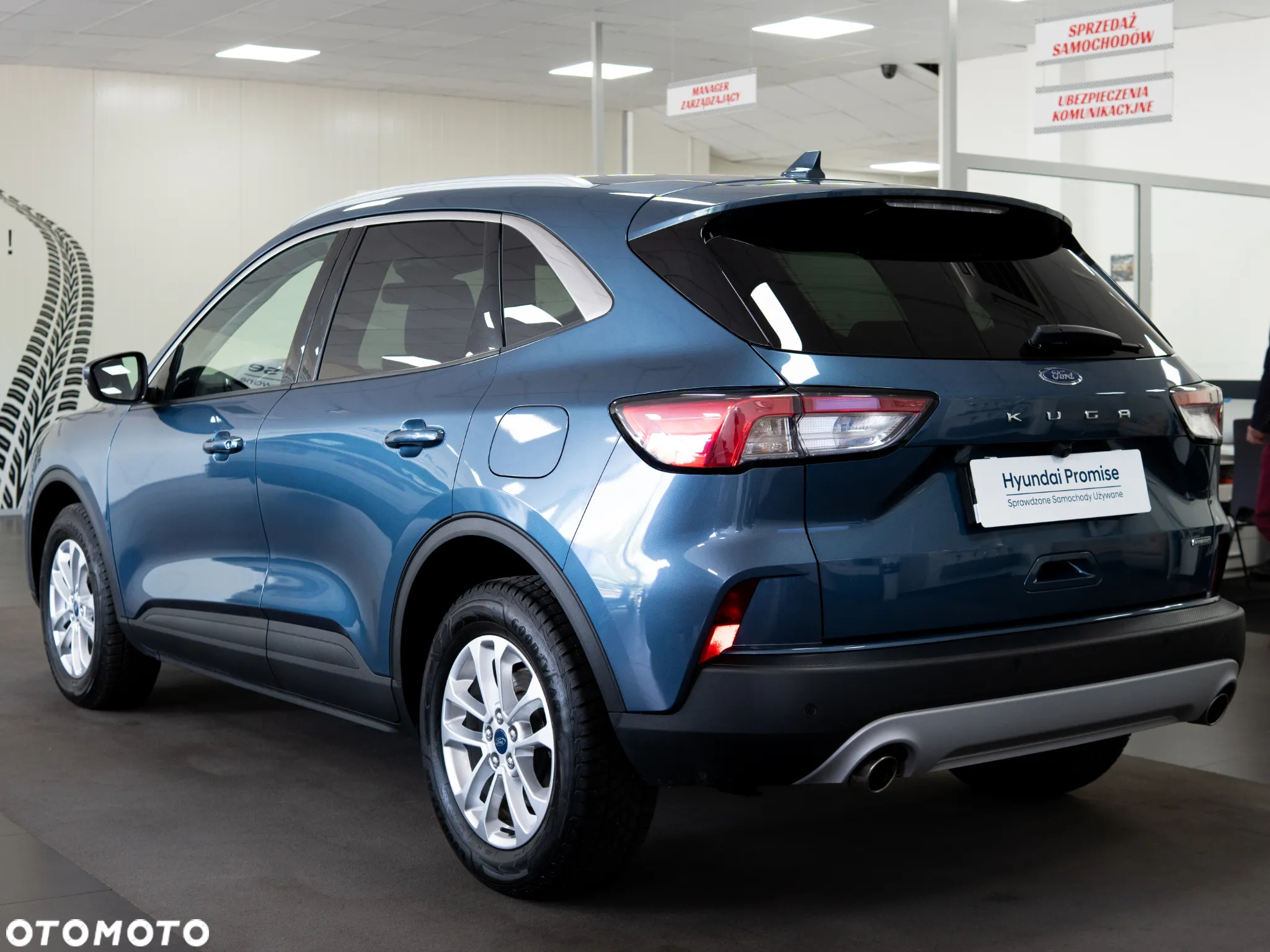 Ford Kuga 2.5 FHEV FWD Titanium X - 4