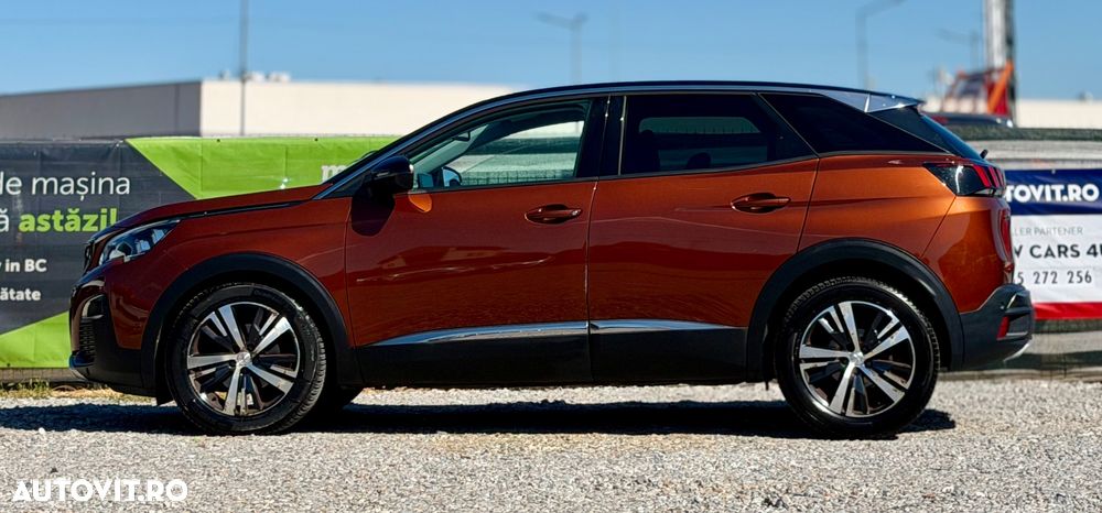 Peugeot 3008 1.2 PureTech Turbo S&S Allure - 23