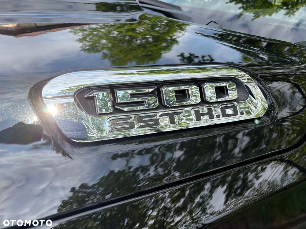 RAM 1500 - 10