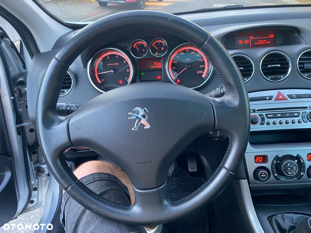 Peugeot 308 - 23