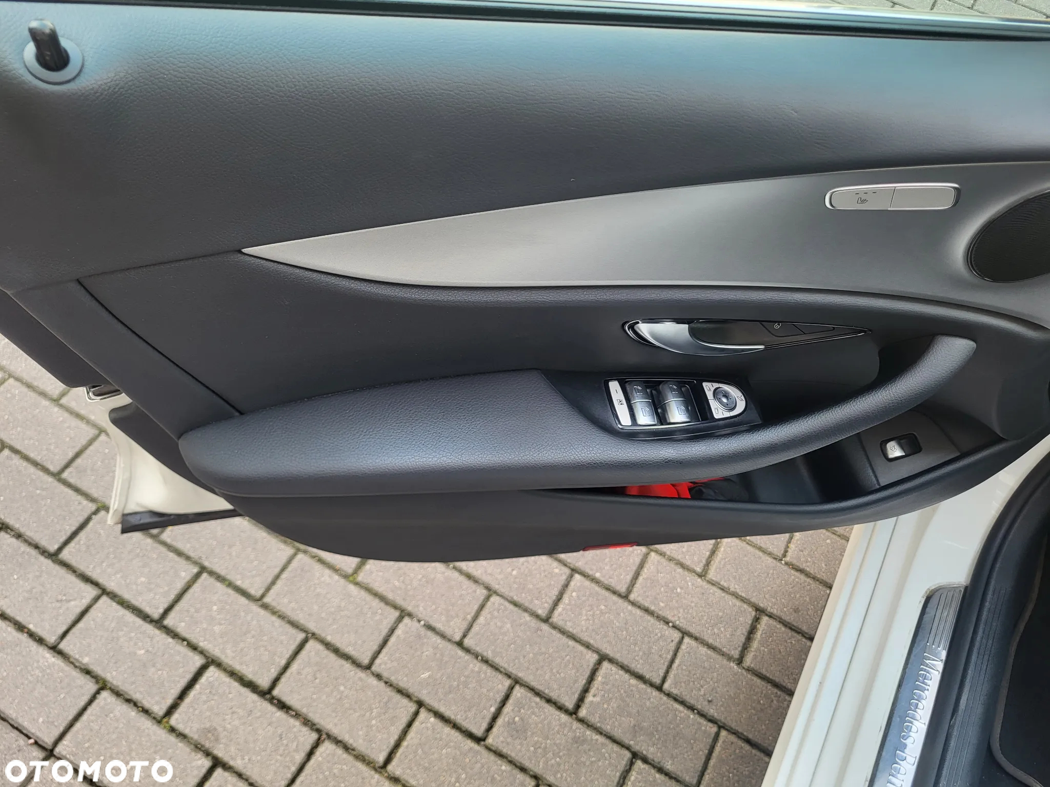 Mercedes-Benz Klasa E 220 d T 9G-TRONIC Avantgarde - 21