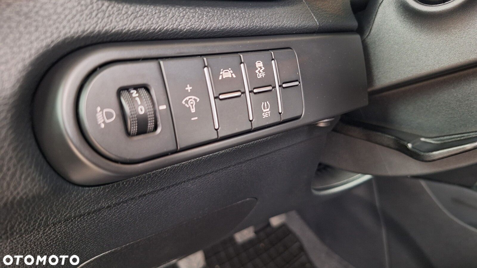 Kia Ceed - 14