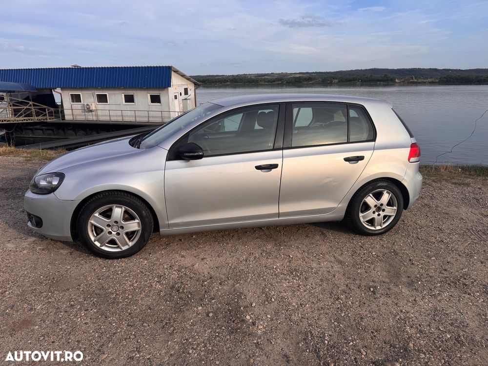 Volkswagen Golf - 5