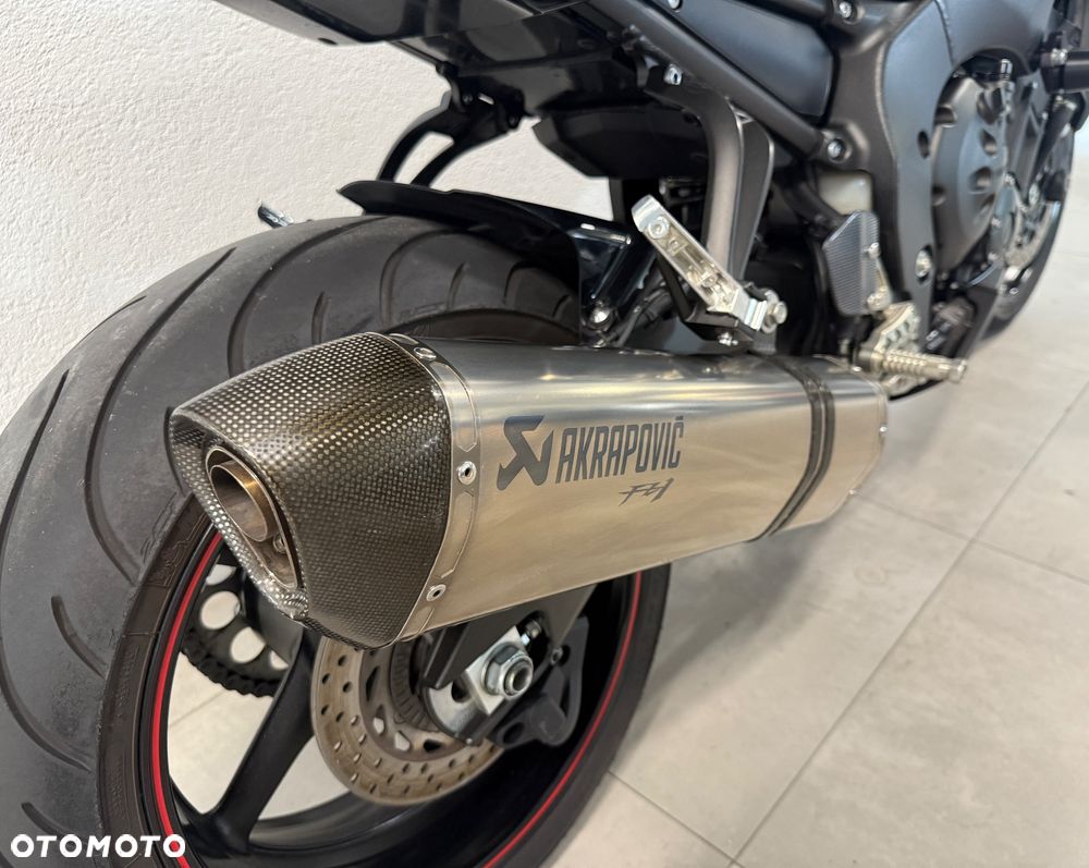 Yamaha FZ - 9