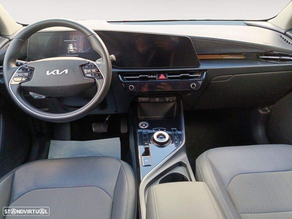 Kia Niro 1.6 GDi HEV Tech — fotografia 10