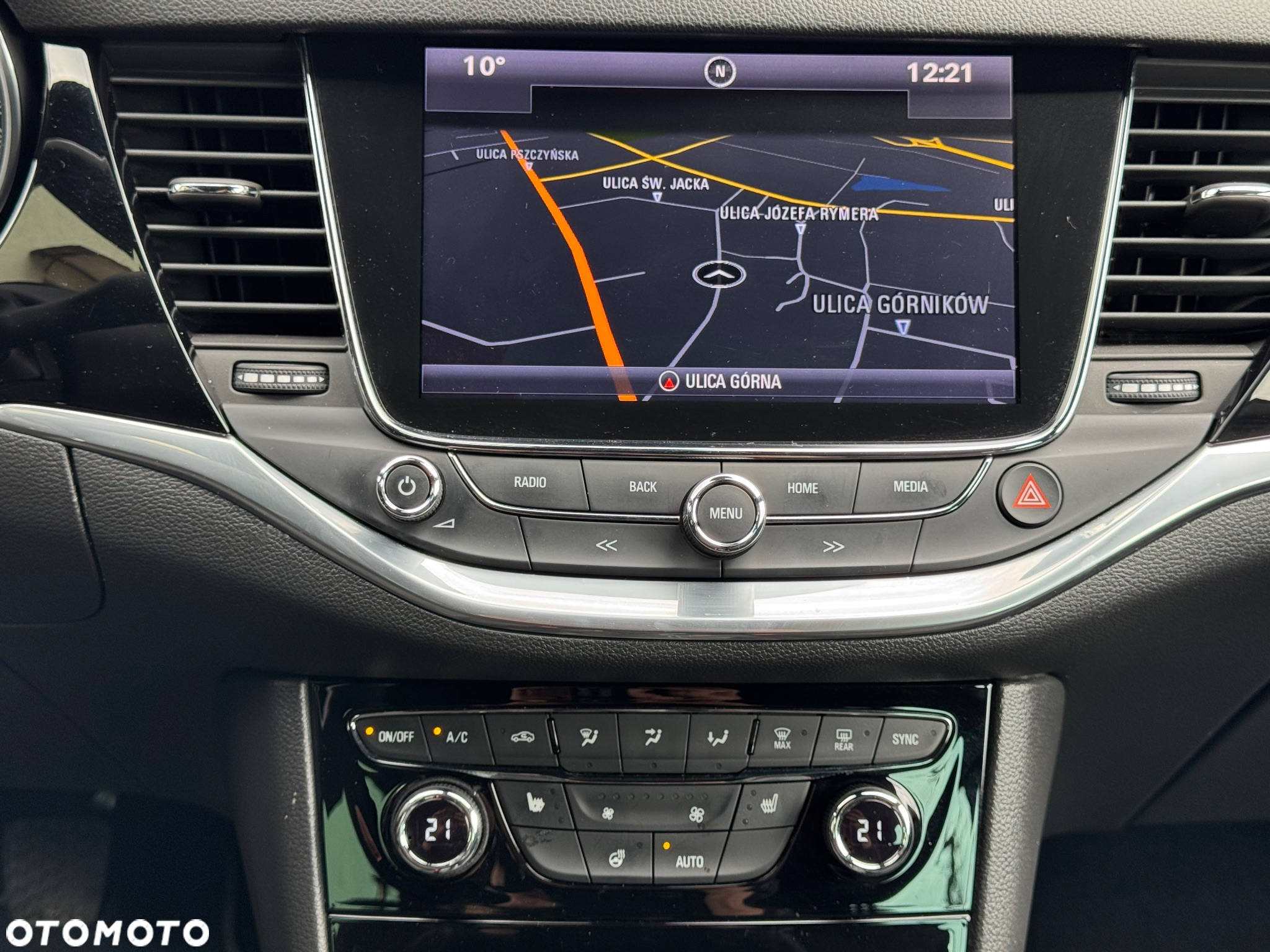 Opel Astra 1.4 Turbo Innovation - 18