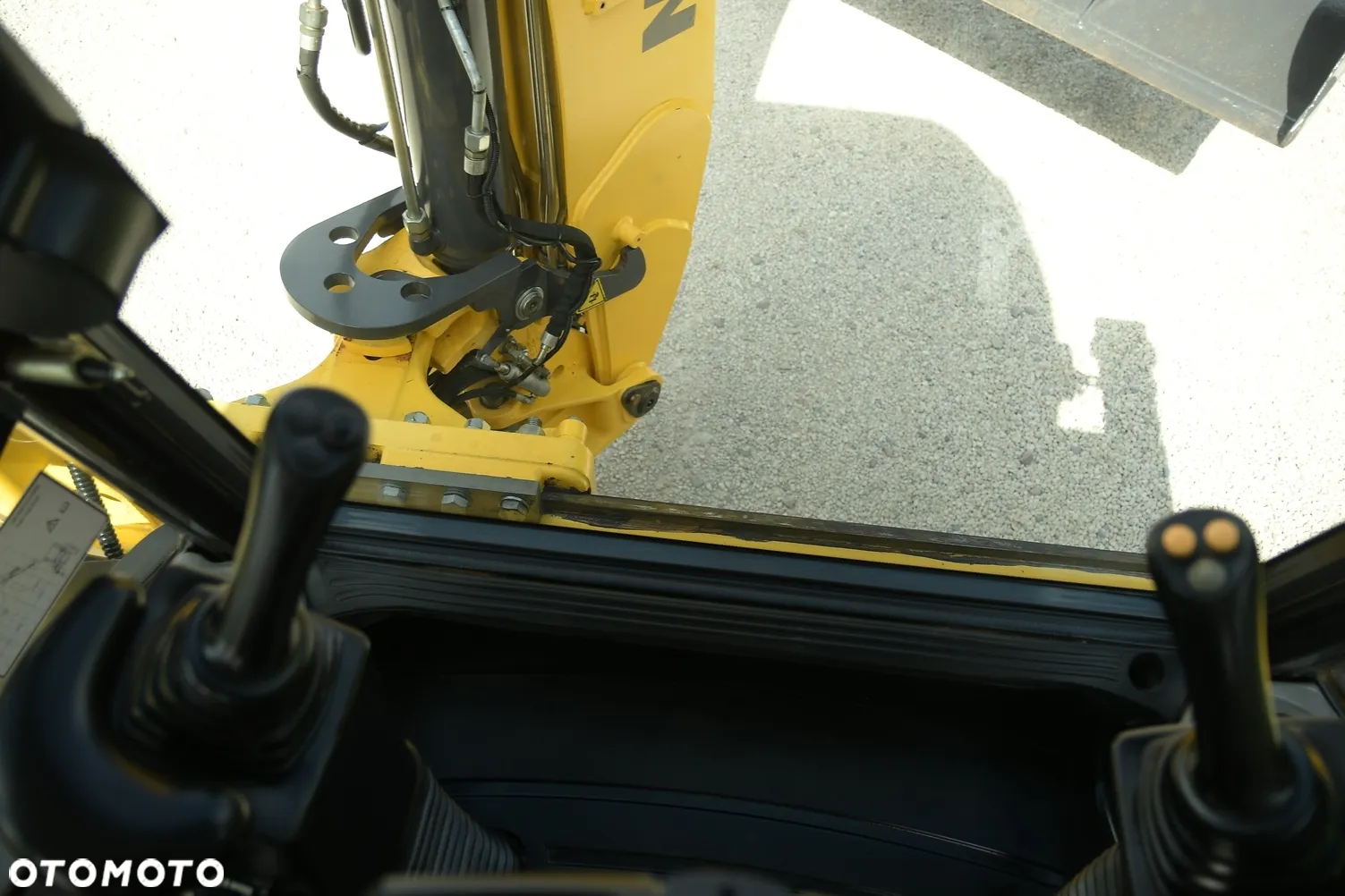 New Holland KOPARKO-ŁADOWARKA * NEW HOLLAND B110C TC * ZNAKOMITY STAN! - 25