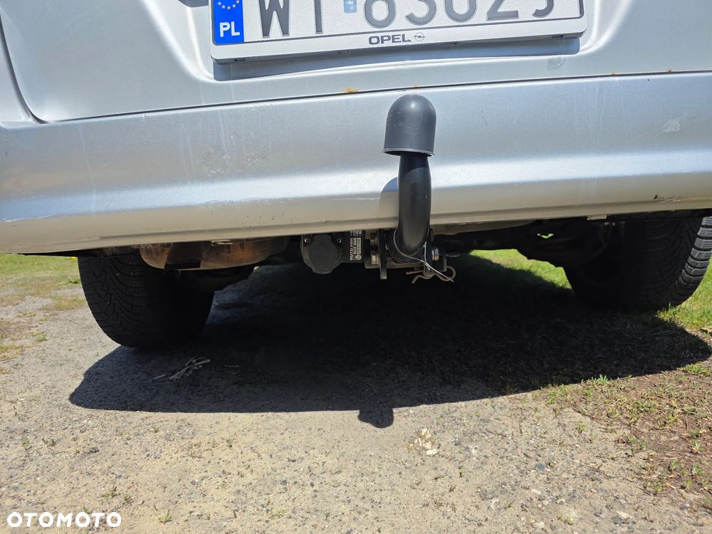 Opel Astra 1.6 - 18