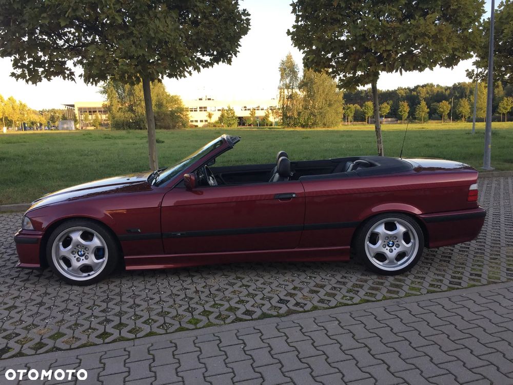 BMW Seria 3 318i Cabriolet - 3