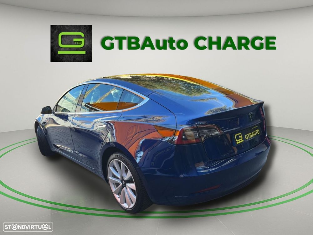 Tesla Model 3 - 44