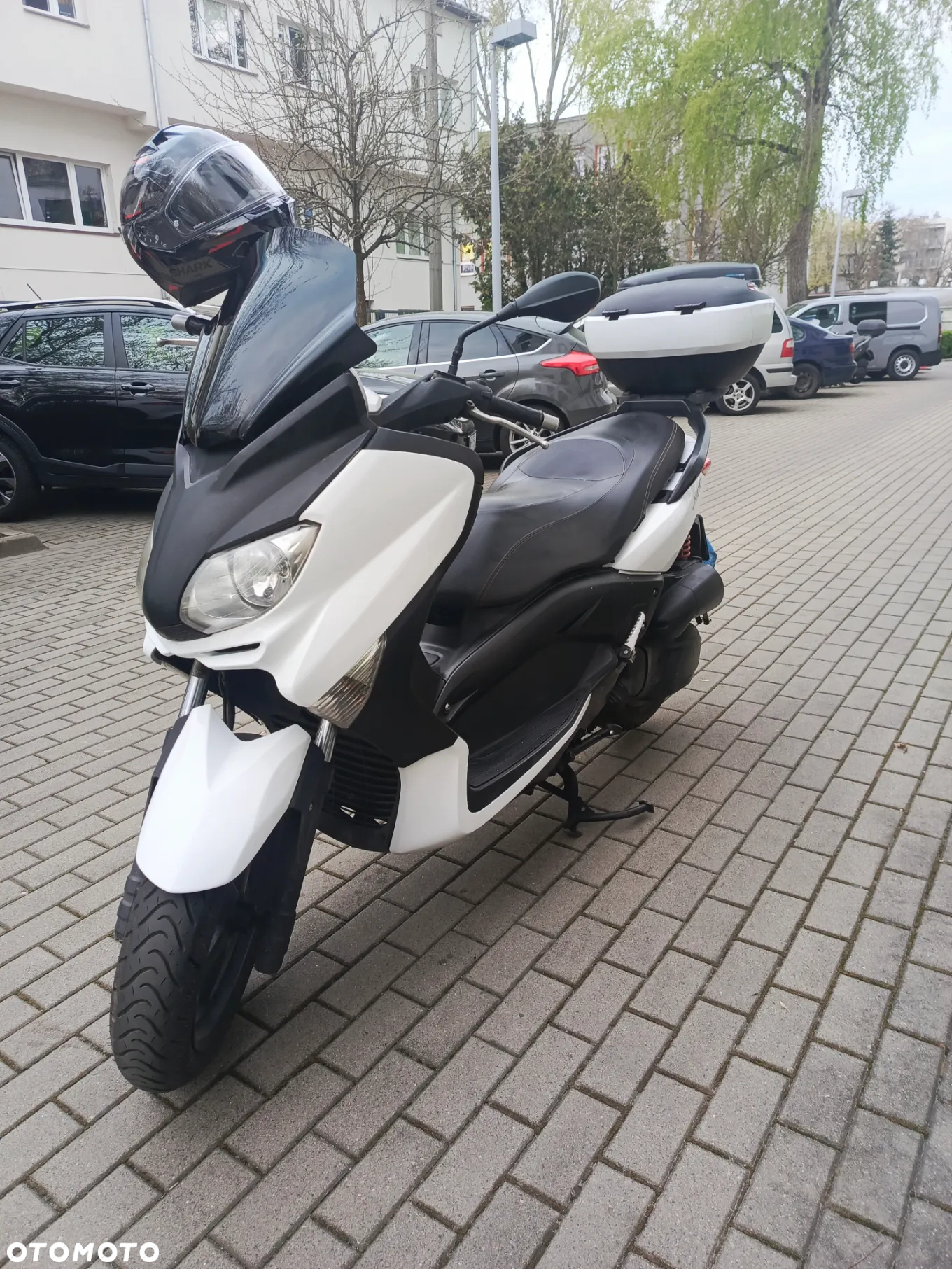 Yamaha X-max - 8