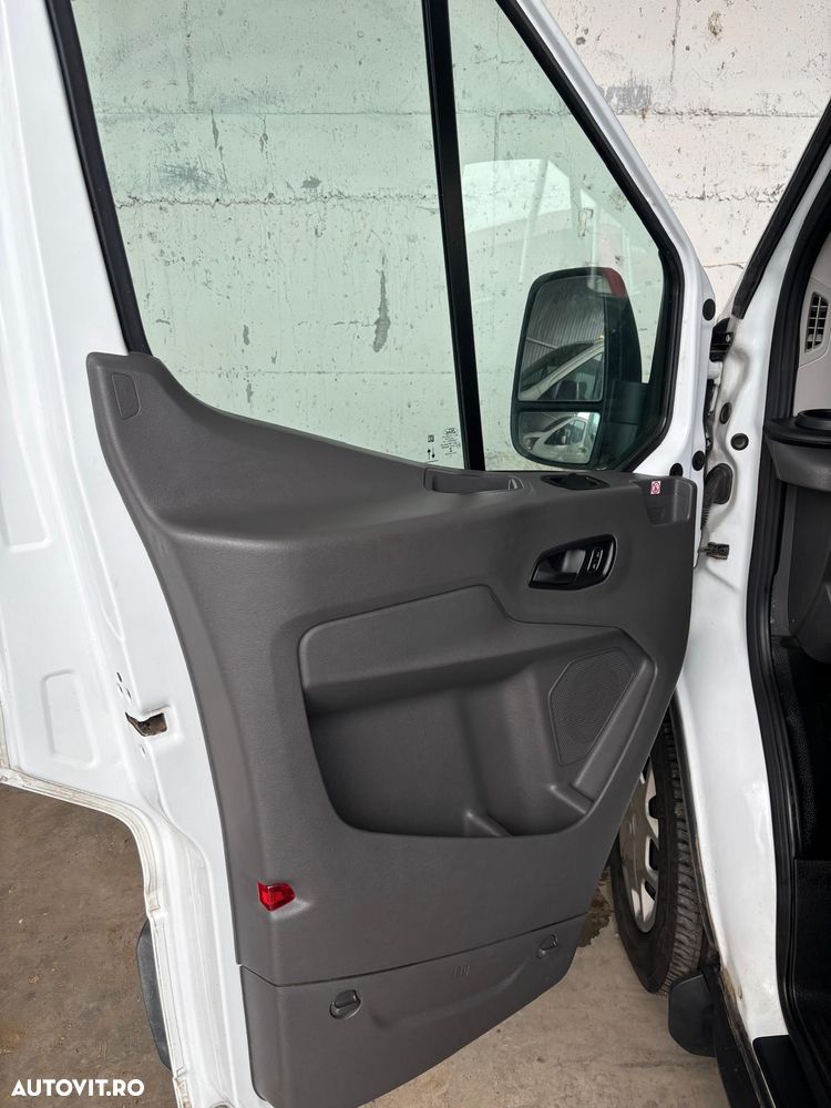 Ford Transit - 9