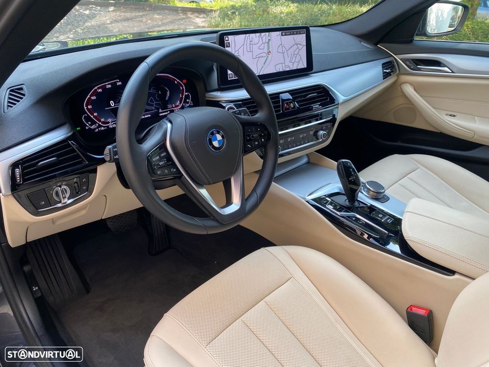 BMW 530 e - 14