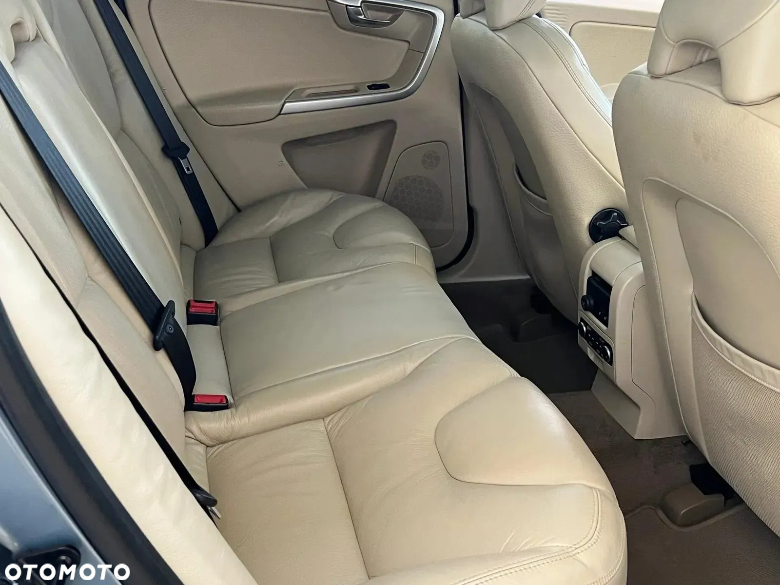 Volvo XC 60 - 21