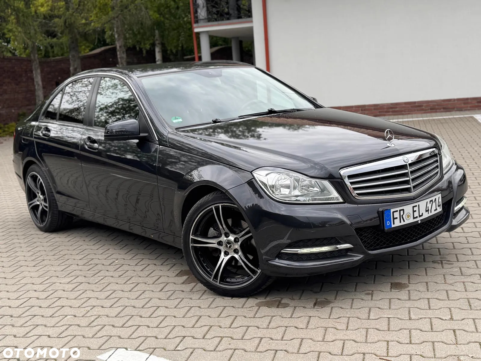 Mercedes-Benz Klasa C 180 CGI BlueEFFICIENCY - 7