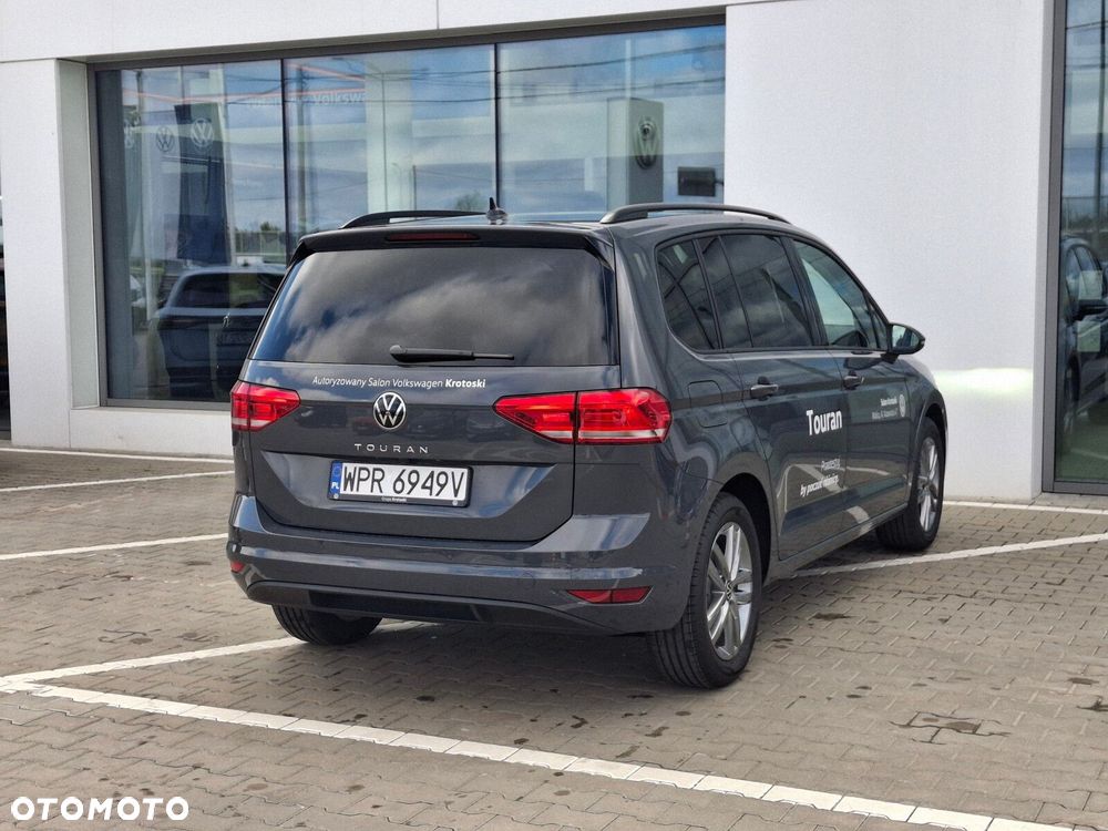 Volkswagen Touran - 5