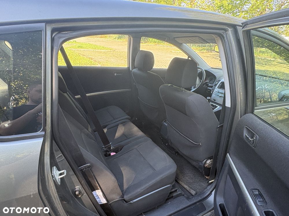 Toyota Corolla Verso - 6