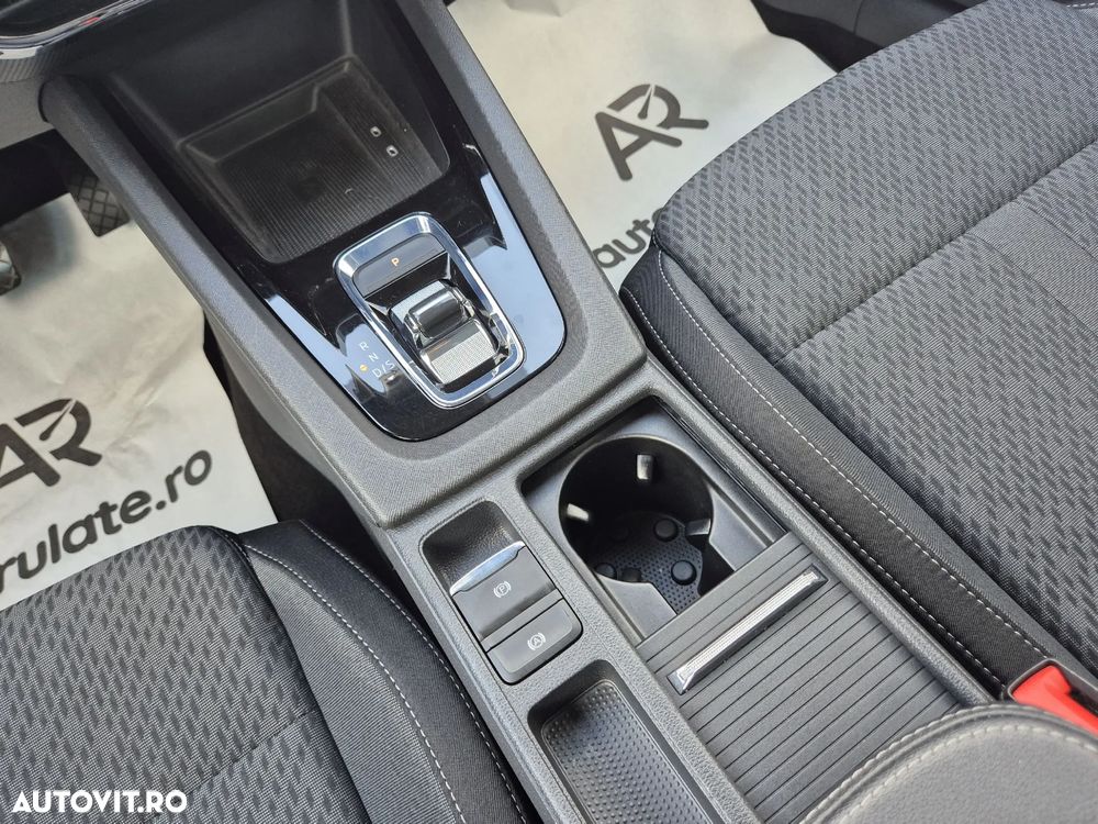 Skoda Octavia Combi 2.0 TDI DSG Style - 20
