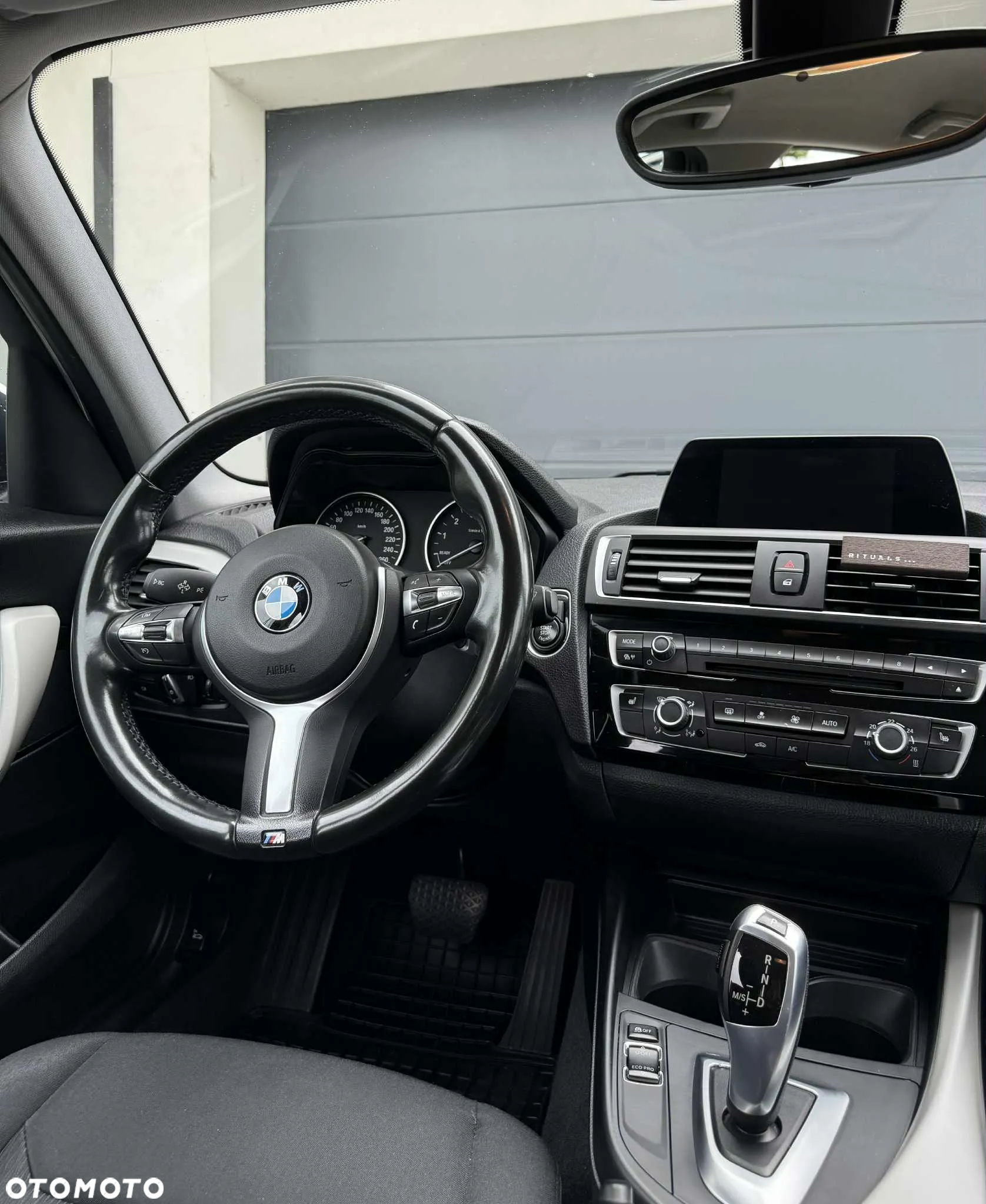 BMW Seria 1 118i - 6