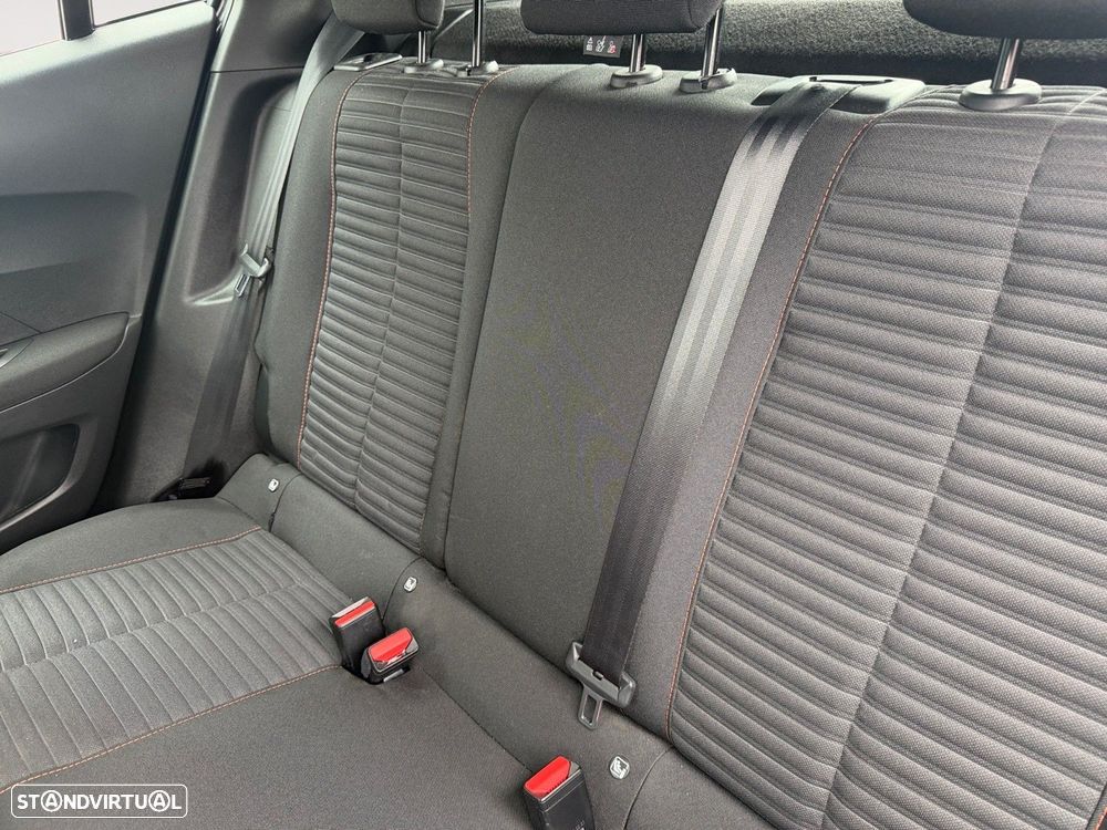 Peugeot 2008 1.2 PureTech Active Pack - 13
