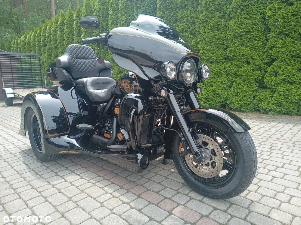 Harley-Davidson FLHTCU Ultra - 10