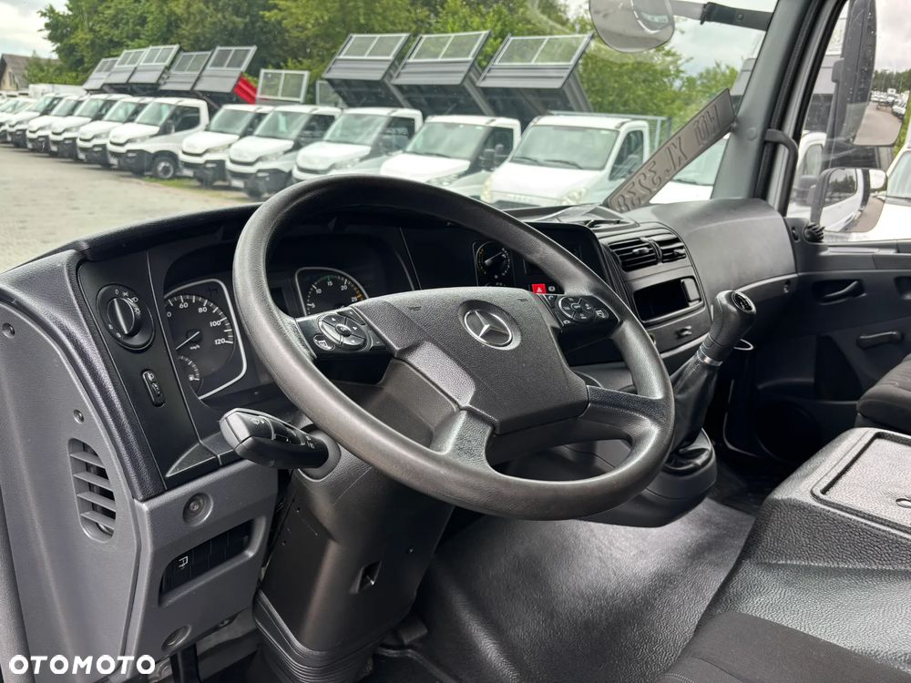 Mercedes-Benz 818 821 921 1018 1221 1218 1224 1523 1527 - 9