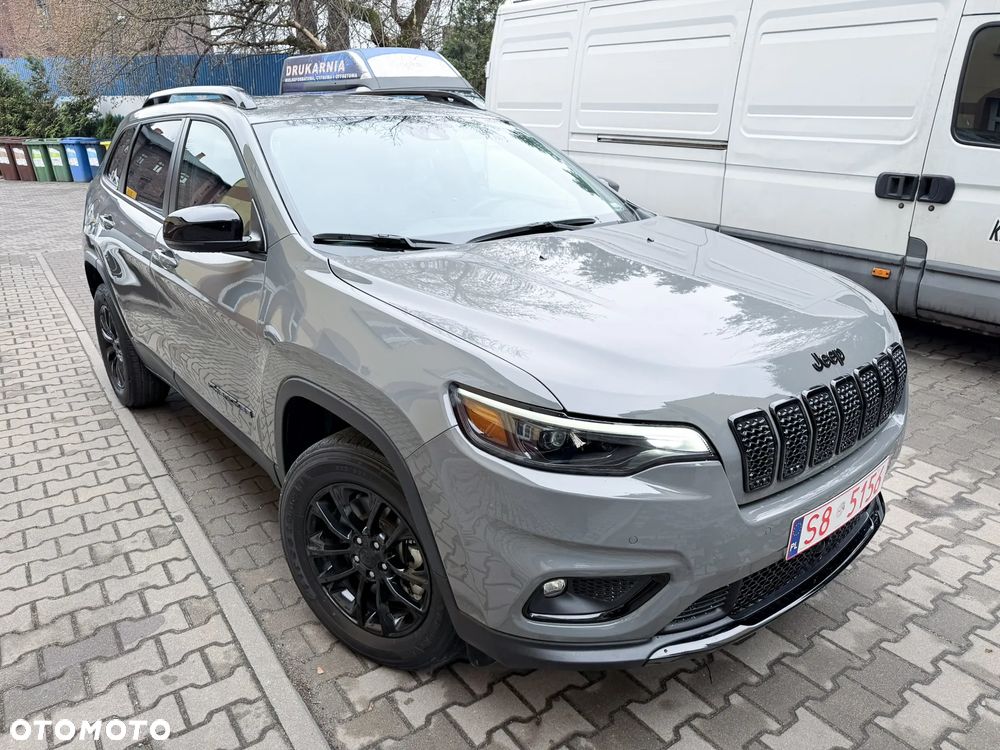 Jeep Cherokee - 12