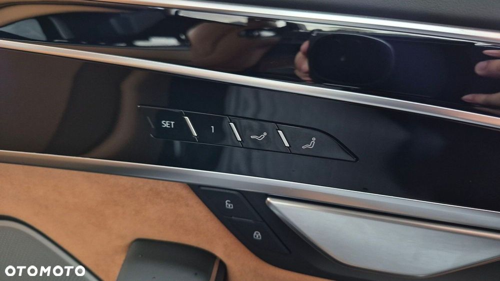 Audi A8 - 17