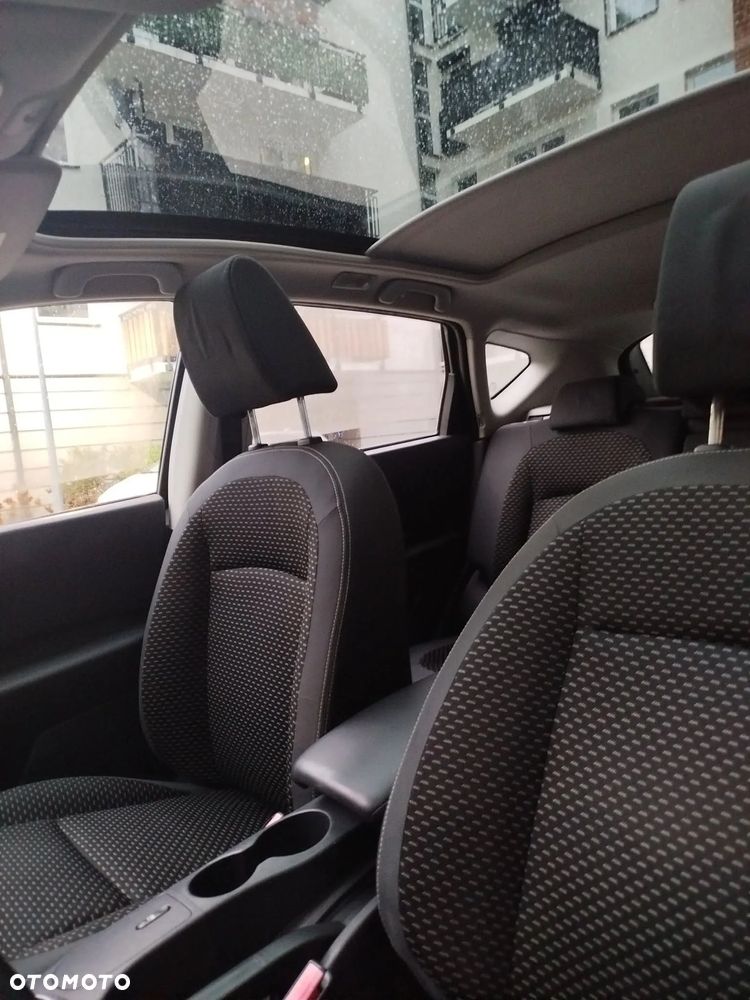 Nissan Qashqai - 14