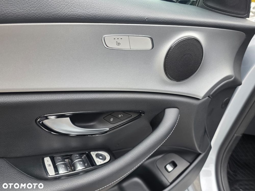 Mercedes-Benz Klasa E 220 d 9G-TRONIC Avantgarde - 21