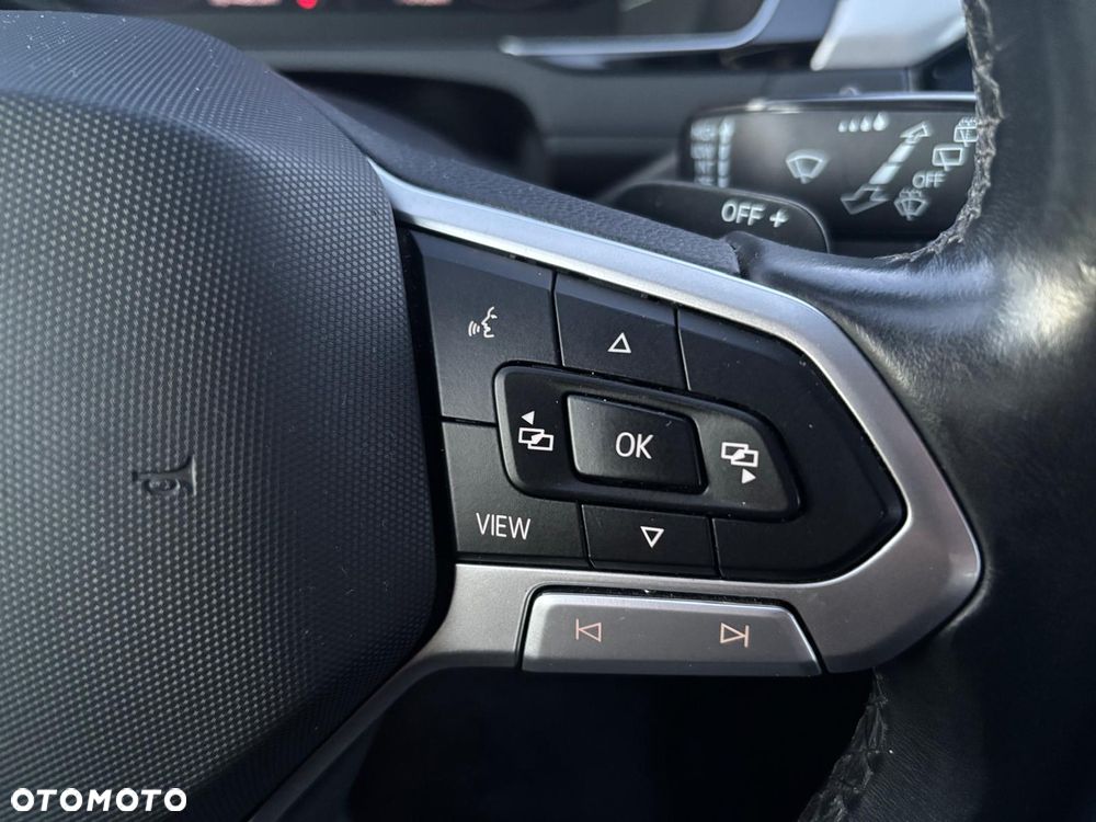 Volkswagen Passat - 18