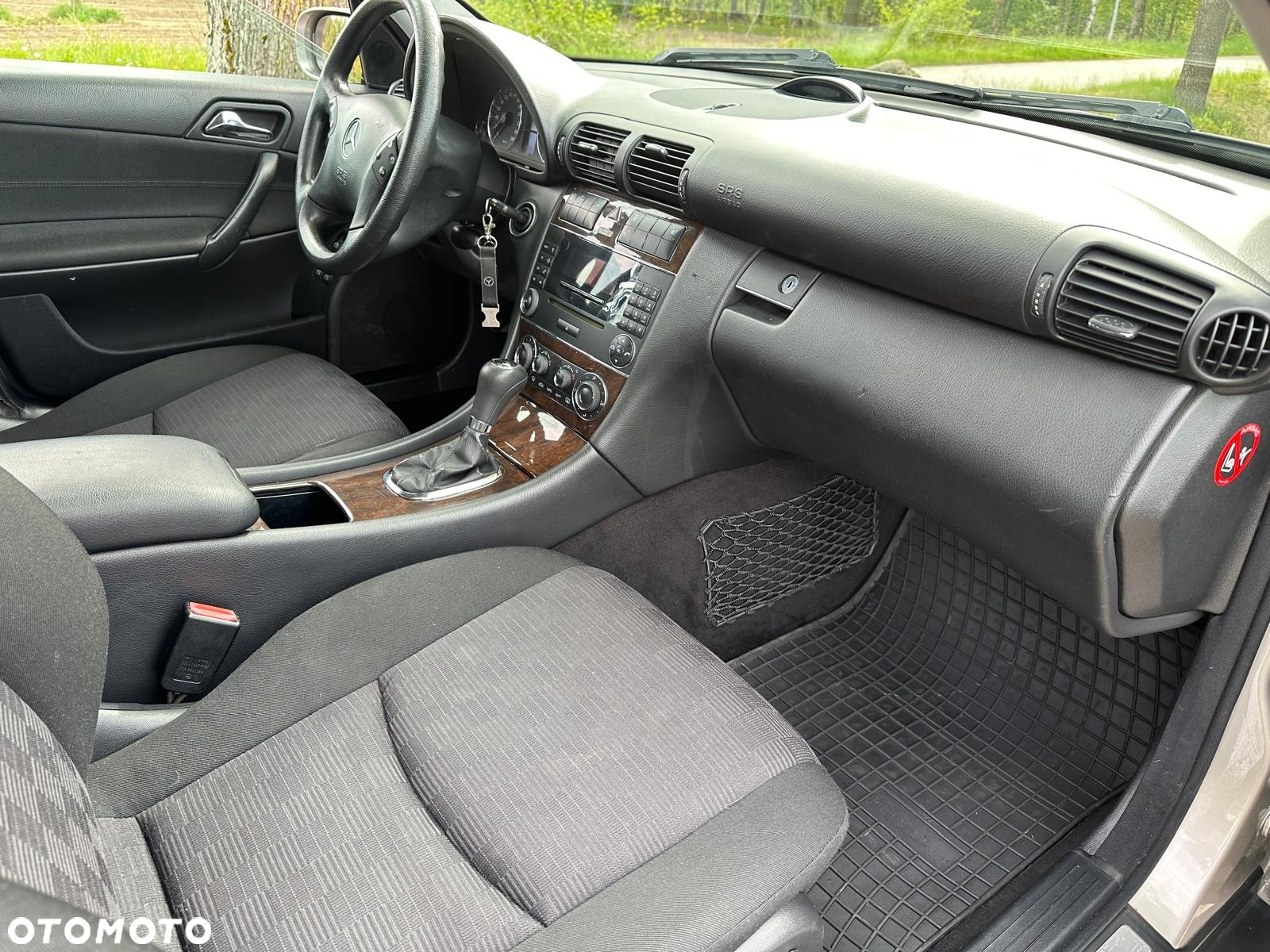 Mercedes-Benz Klasa C 220 T CDI Automatik Classic - 12
