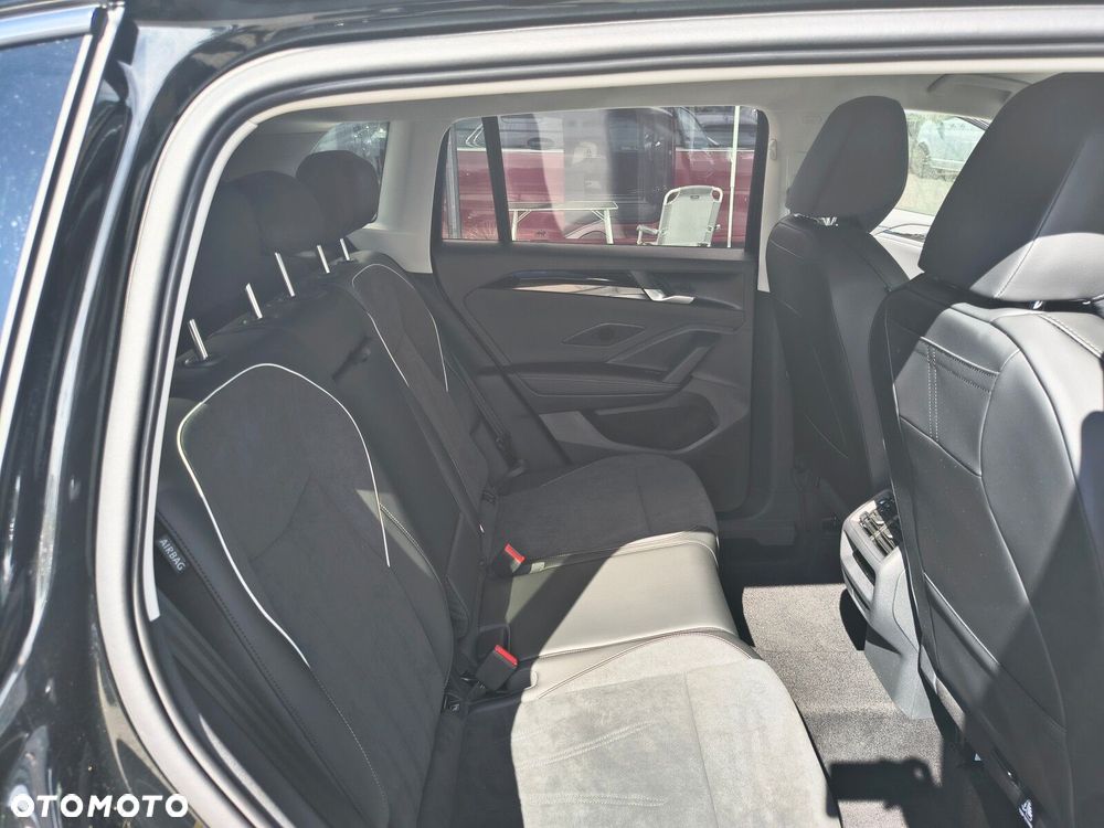 Volkswagen Tiguan - 30