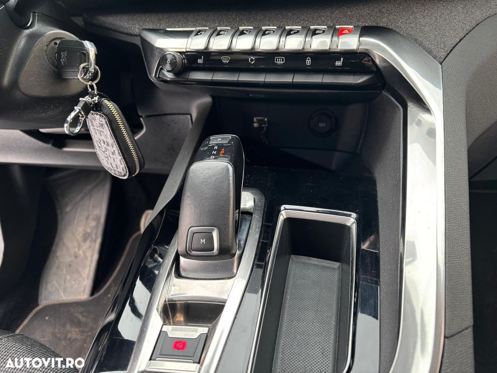 Peugeot 3008 BlueHDi 180 Stop & Start EAT6 GT - 11