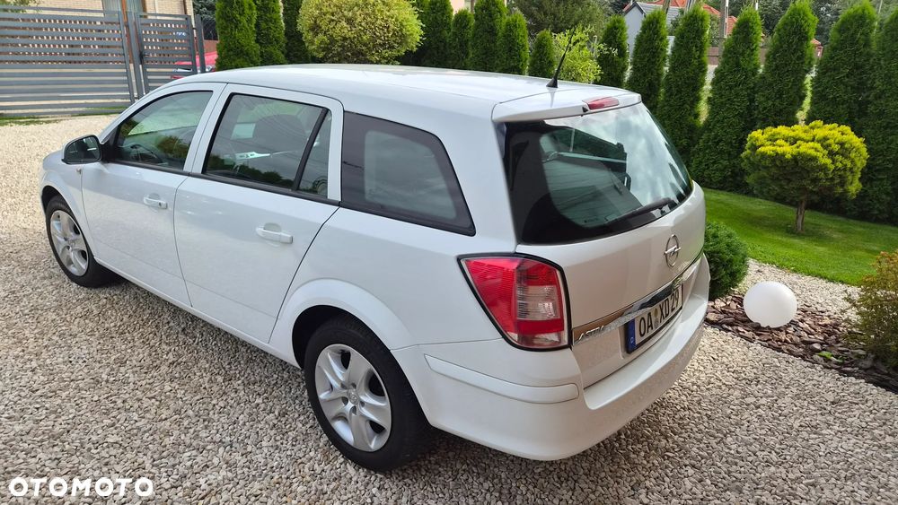 Opel Astra 1.8 Innovation - 15