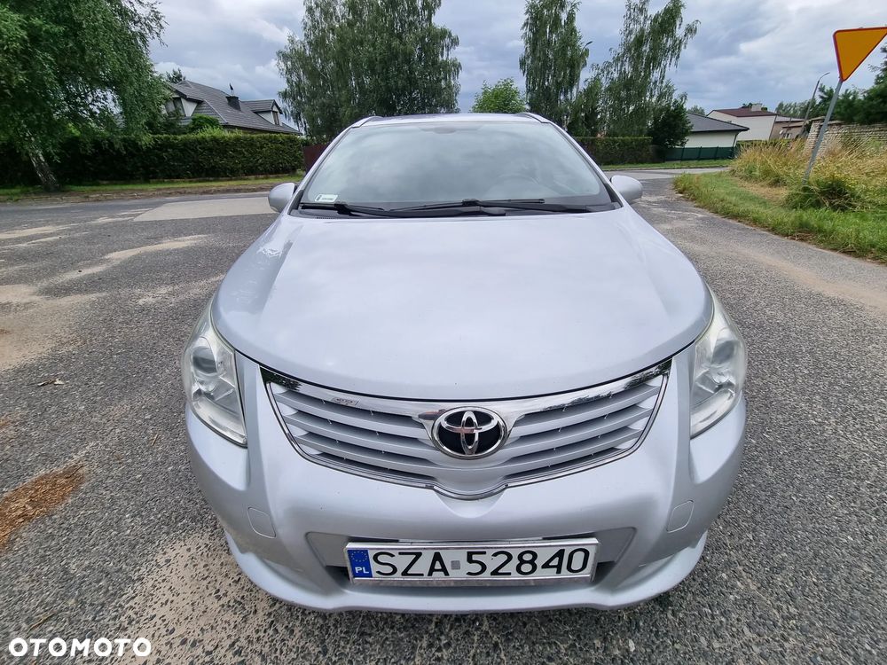 Toyota Avensis - 26