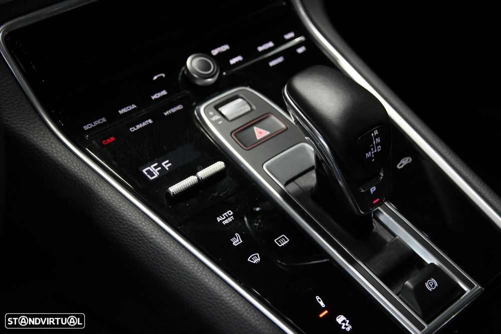 Porsche Panamera Sport Turismo 4 E-Hybrid Platinum Edition - 20