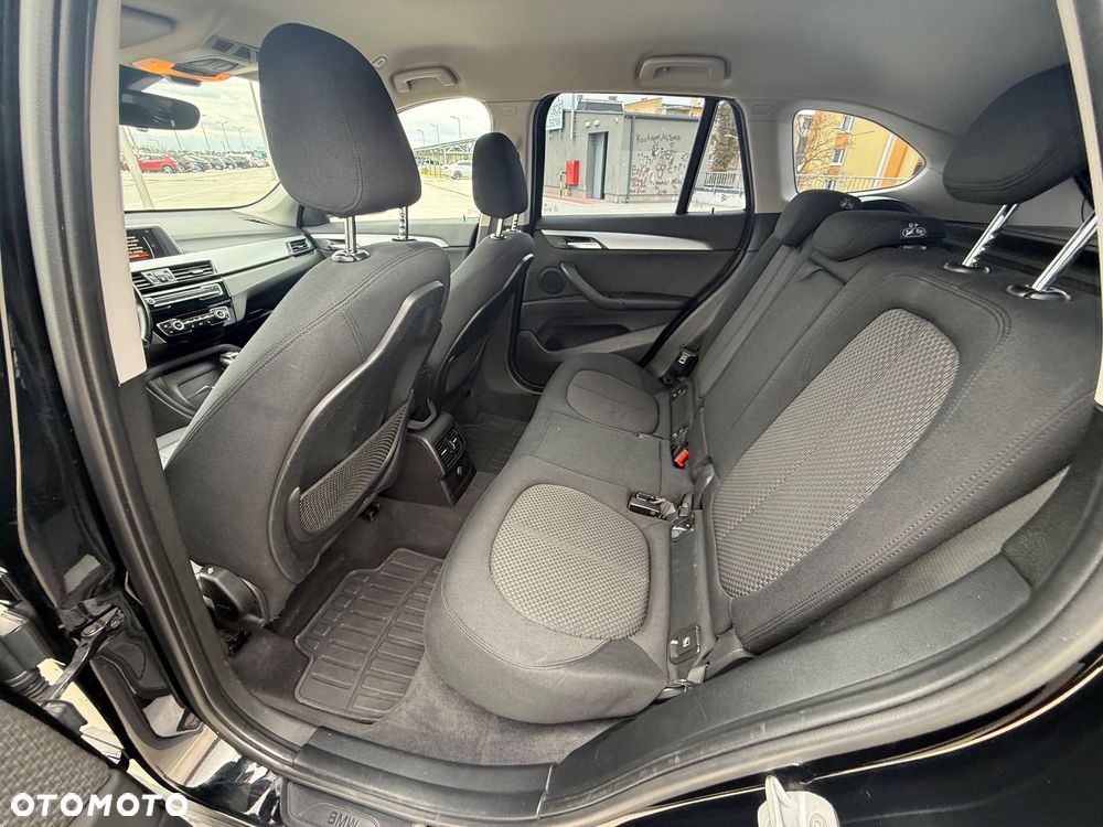 BMW X1 xDrive18d - 8