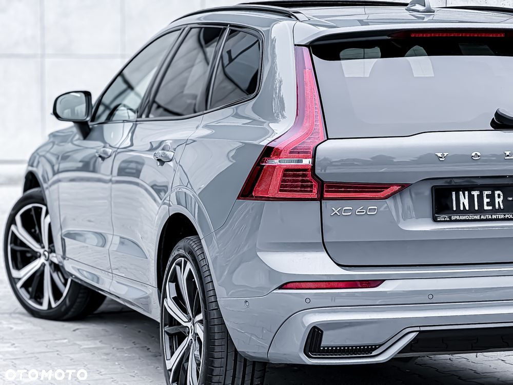 Volvo XC 60 B4 D Ultimate Dark - 9