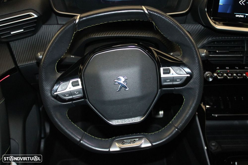 Peugeot e-2008 50 kWh GT - 11