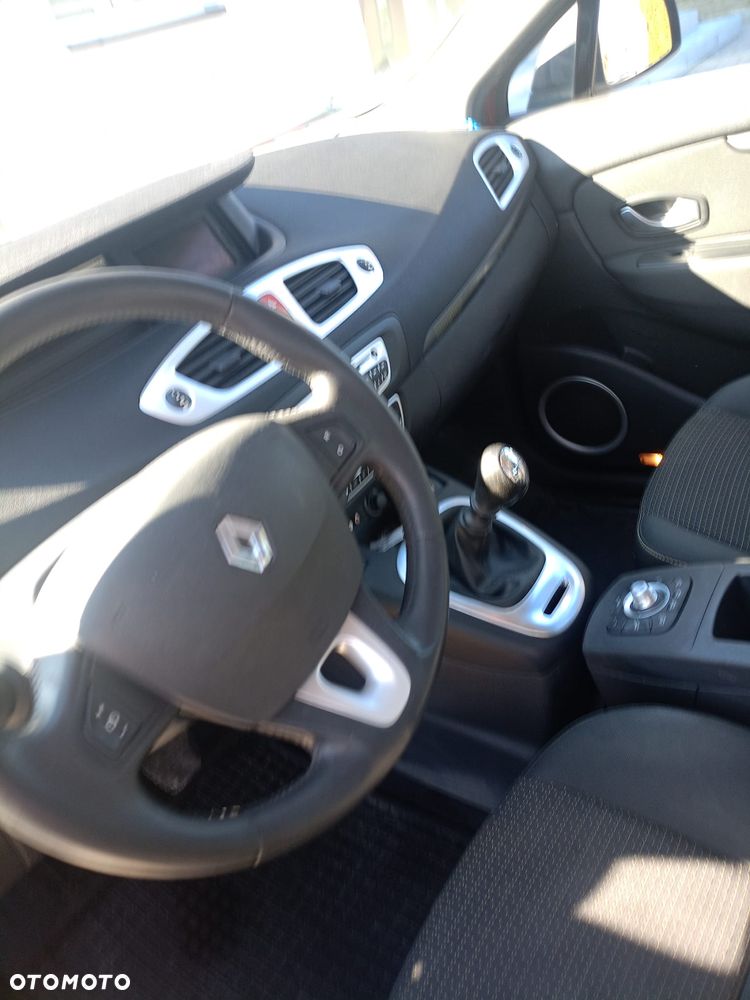 Renault Scenic 1.5 dCi Tech Run - 8