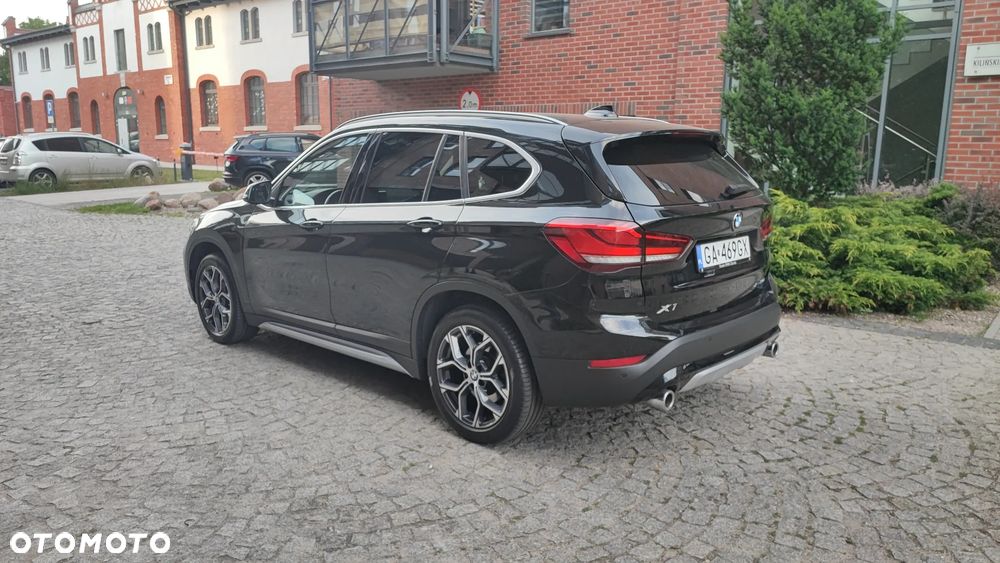BMW X1 xDrive20i xLine - 6
