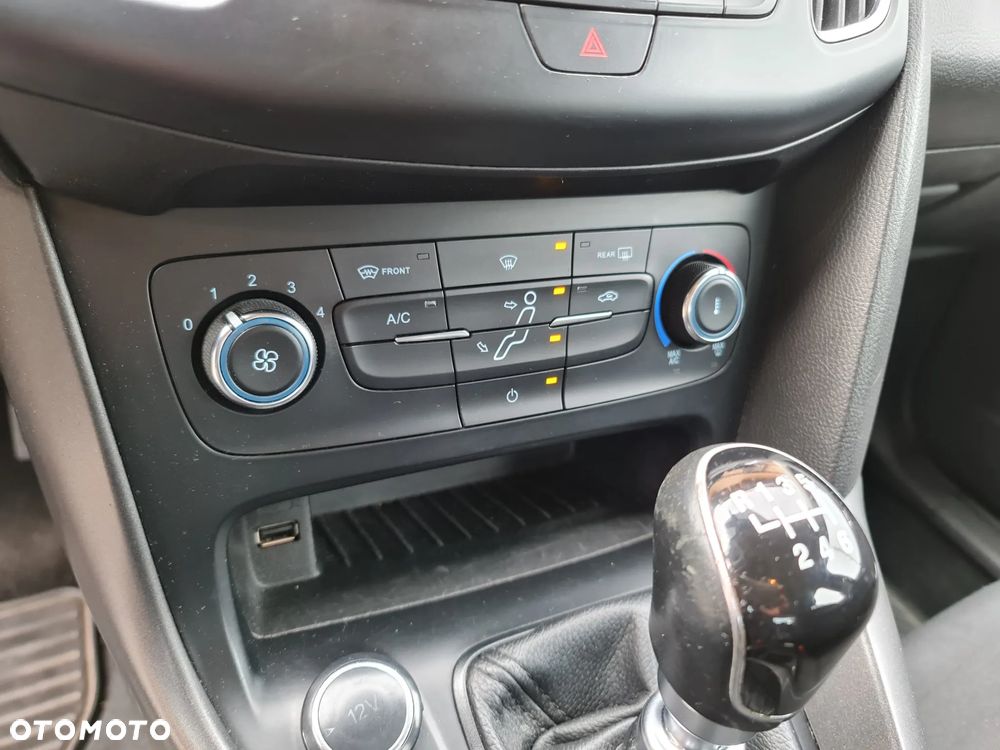 Ford Focus 1.5 TDCi Trend - 13