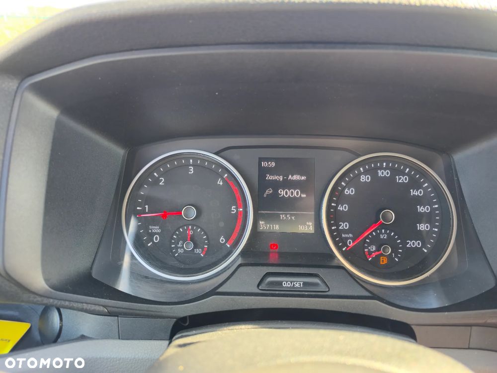 Volkswagen Crafter - 11