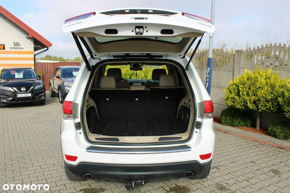 Jeep Grand Cherokee - 35