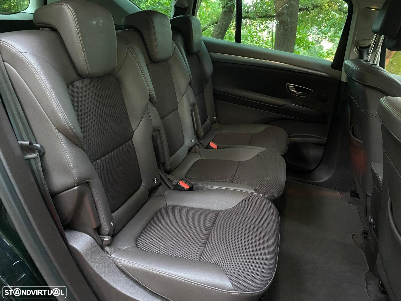 Renault Espace 1.6 dCi Initiale Paris EDC - 16