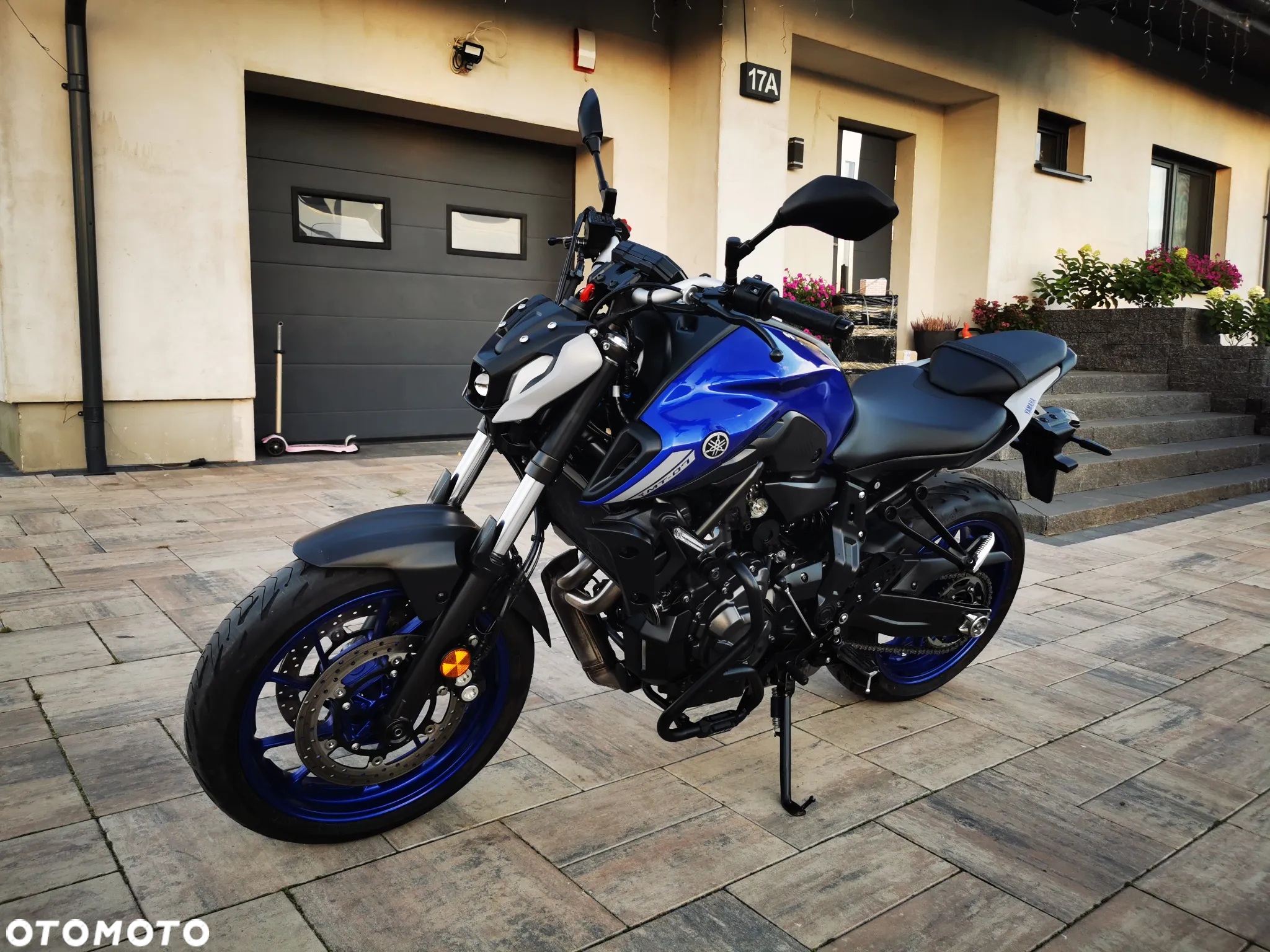 Yamaha MT - 30
