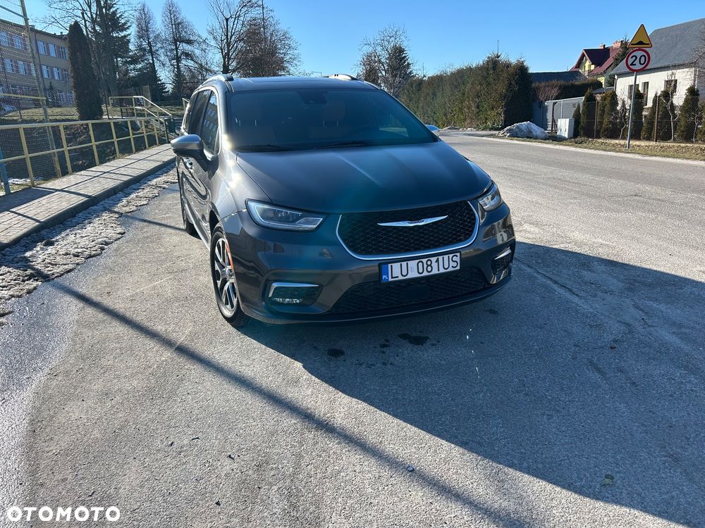 Chrysler Pacifica - 20