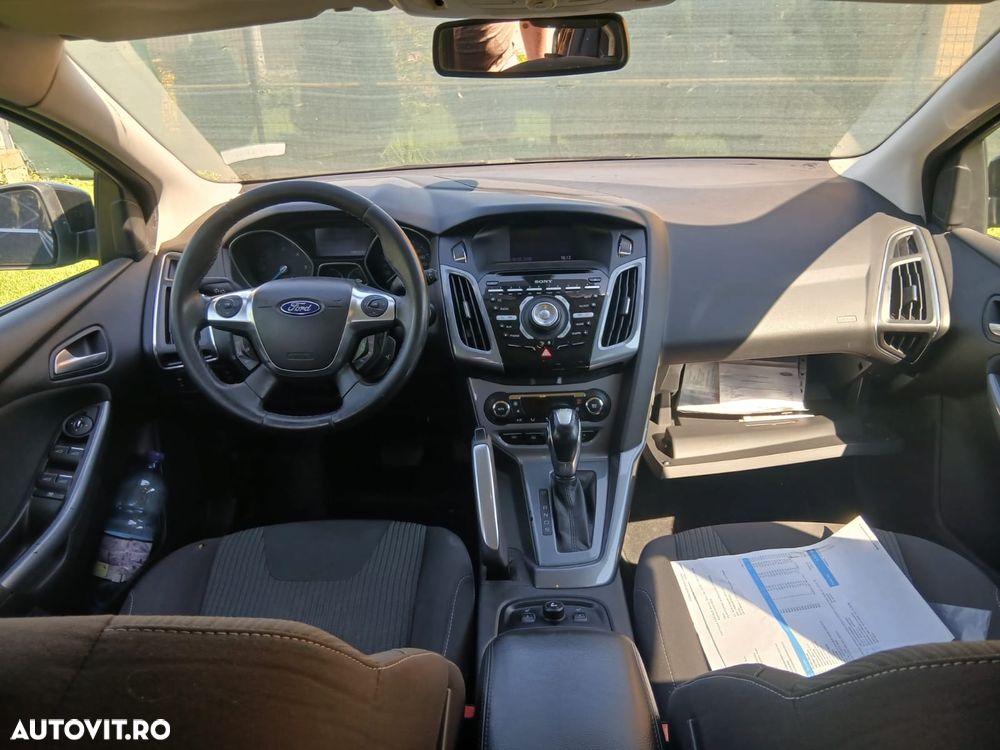 Ford Focus 2.0 TDCI DPF Start-Stopp-System Aut. Titanium - 6
